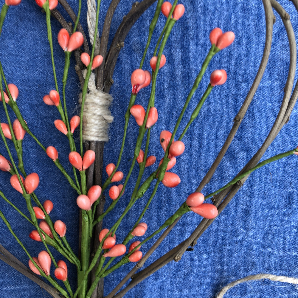 Heart twig wall art. - Picture 2 of 3